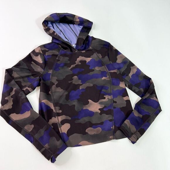 Athleta Pinnacle Hoodie Women's Small Multi-Color Camo Long Sleeve Pullover - Picture 1 of 10